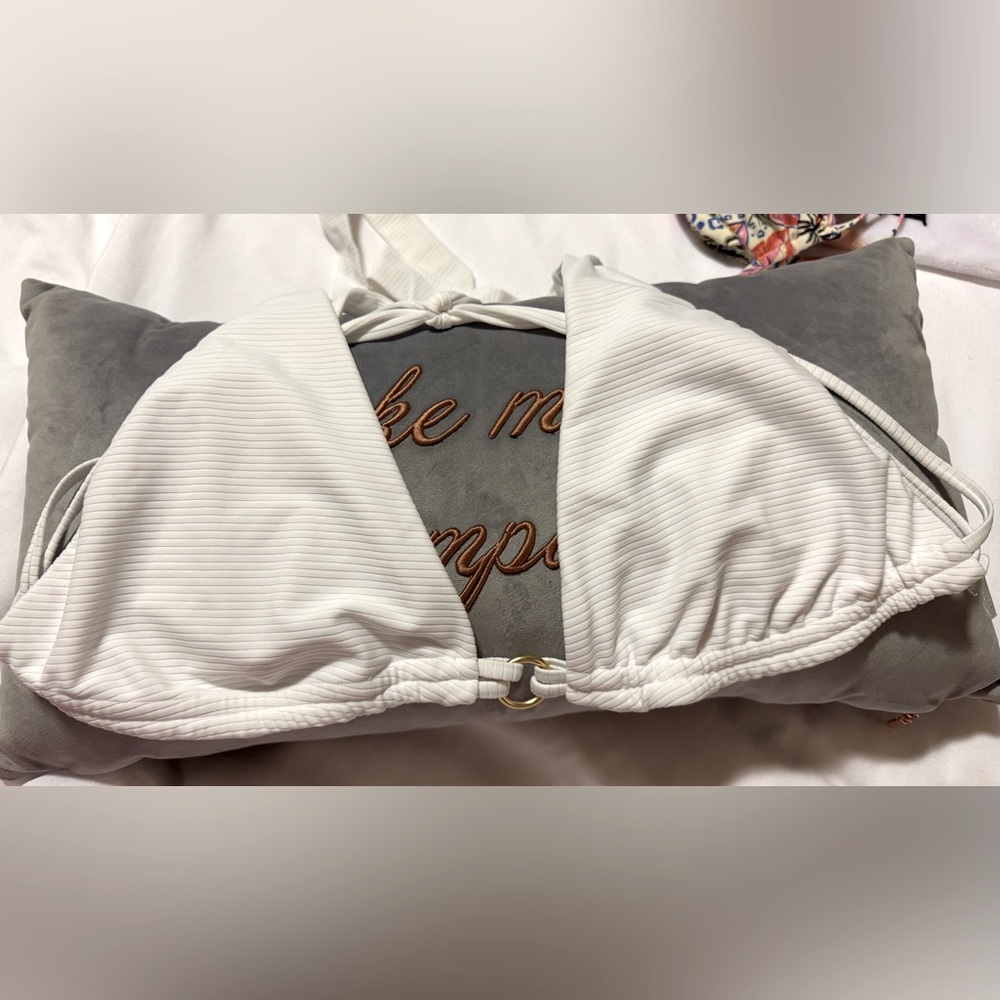 Beach Bunny Stephanie Halter Bikini, In White Stripe,NWT, XL